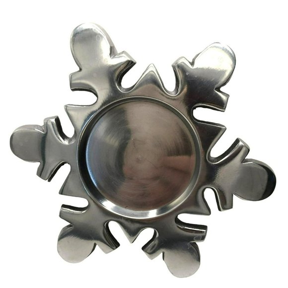 Holland Boone Polished Pewter Snowflake Pillar Candle Wine Holder Winter Xmas - Picture 1 of 5
